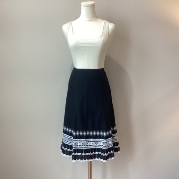 Nine West Embroidered Fit and Flare A-line Skirt - 6P - Picture 6 of 6